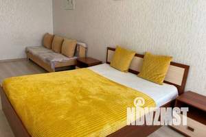 1-к квартира, посуточно, 42м2, 18/25 этаж