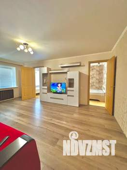 2-к квартира, посуточно, 45м2, 1/5 этаж