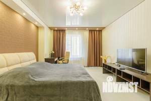 1-к квартира, посуточно, 54м2, 1/1 этаж