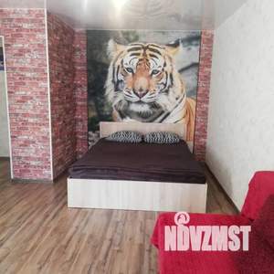 Студия квартира, посуточно, 36м2, 2/5 этаж