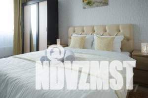 1-к квартира, посуточно, 33м2, 4/25 этаж