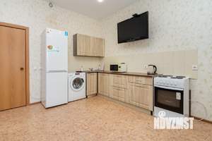 Студия квартира, посуточно, 40м2, 25/26 этаж