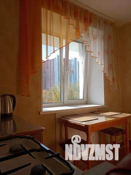 1-к квартира, посуточно, 25м2, 4/4 этаж