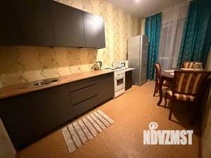 1-к квартира, посуточно, 37м2, 1/1 этаж