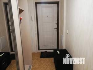 Студия квартира, посуточно, 28м2, 3/25 этаж