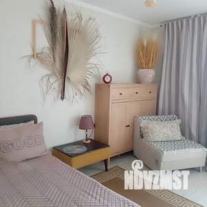 1-к квартира, посуточно, 40м2, 18/25 этаж