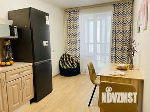 1-к квартира, посуточно, 38м2, 13/14 этаж