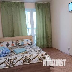 1-к квартира, посуточно, 37м2, 7/25 этаж