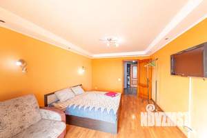 2-к квартира, посуточно, 42м2, 8/15 этаж