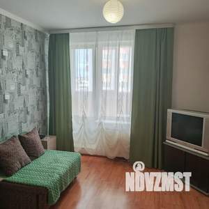 1-к квартира, посуточно, 40м2, 7/25 этаж