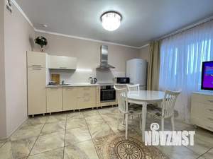 1-к квартира, посуточно, 42м2, 3/19 этаж