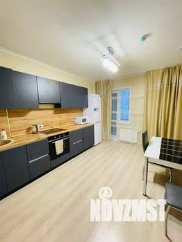 1-к квартира, посуточно, 41м2, 1/25 этаж