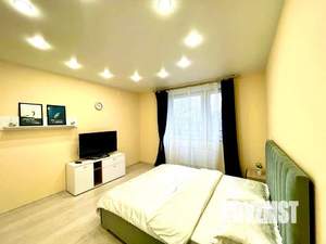 1-к квартира, посуточно, 38м2, 6/20 этаж