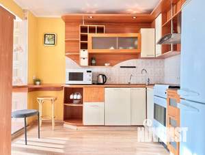 1-к квартира, посуточно, 60м2, 1/1 этаж