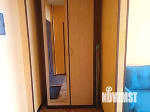 Студия квартира, посуточно, 35м2, 3/17 этаж