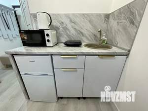 Студия квартира, посуточно, 16м2, 1/9 этаж