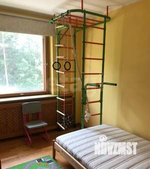 4-к квартира, на длительный срок, 100м2, 3/10 этаж