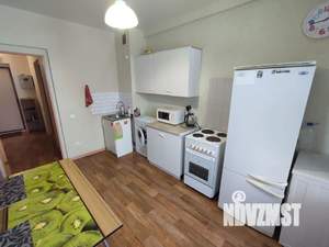 1-к квартира, посуточно, 36м2, 9/16 этаж