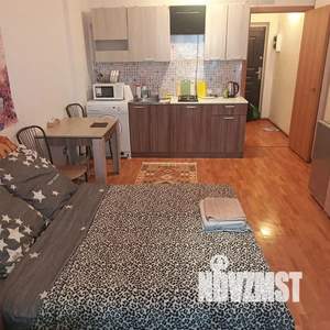 Студия квартира, посуточно, 27м2, 19/25 этаж