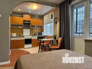 Студия квартира, посуточно, 38м2, 2/5 этаж