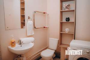 1-к квартира, посуточно, 42м2, 1/1 этаж