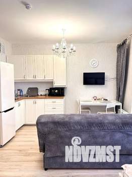 Студия квартира, посуточно, 34м2, 8/33 этаж