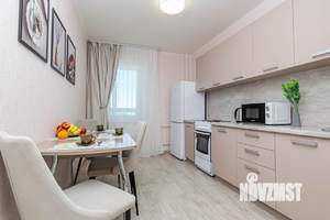 1-к квартира, посуточно, 42м2, 1/1 этаж
