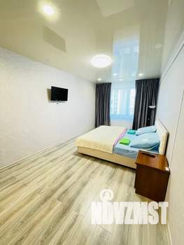 1-к квартира, посуточно, 45м2, 3/25 этаж