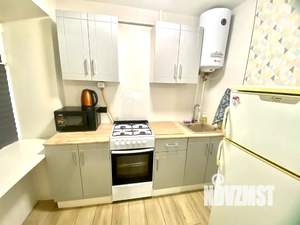 1-к квартира, посуточно, 27м2, 1/5 этаж