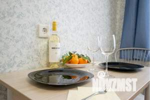 1-к квартира, посуточно, 33м2, 1/25 этаж