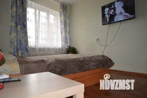 1-к квартира, посуточно, 25м2, 4/4 этаж