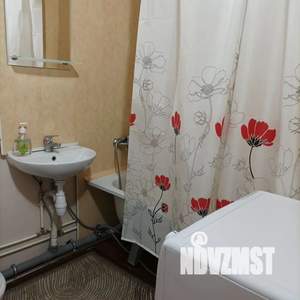 1-к квартира, посуточно, 37м2, 7/25 этаж