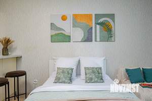 Студия квартира, посуточно, 35м2, 11/25 этаж