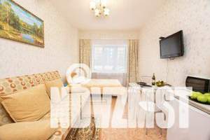 1-к квартира, посуточно, 33м2, 1/25 этаж