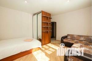 1-к квартира, посуточно, 42м2, 1/9 этаж