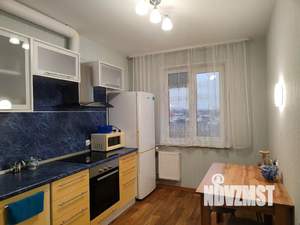 1-к квартира, посуточно, 37м2, 3/9 этаж