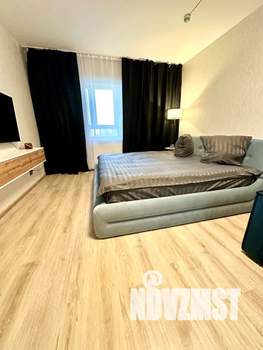 Студия квартира, посуточно, 35м2, 5/25 этаж