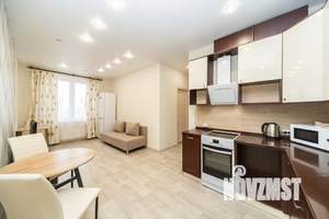 1-к квартира, посуточно, 58м2, 1/1 этаж
