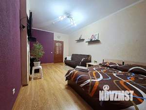 1-к квартира, посуточно, 56м2, 5/25 этаж