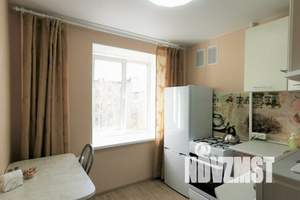 1-к квартира, посуточно, 32м2, 4/5 этаж