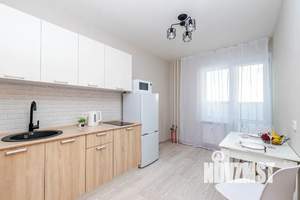 1-к квартира, посуточно, 40м2, 8/25 этаж