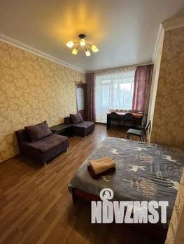 2-к квартира, посуточно, 42м2, 5/5 этаж