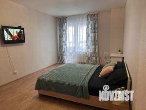 2-к квартира, посуточно, 56м2, 8/25 этаж