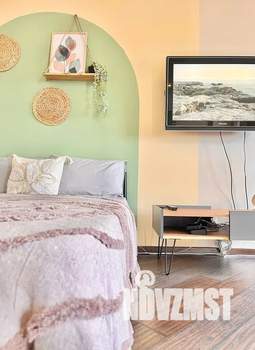 Студия квартира, посуточно, 40м2, 17/18 этаж