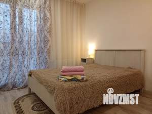 Студия квартира, посуточно, 30м2, 3/20 этаж