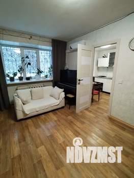 2-к квартира, посуточно, 50м2, 1/5 этаж