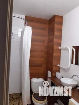 Студия квартира, посуточно, 28м2, 22/25 этаж