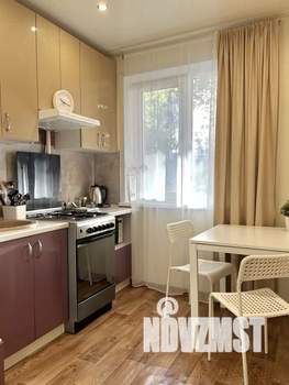 1-к квартира, посуточно, 30м2, 2/5 этаж