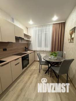 1-к квартира, посуточно, 37м2, 12/16 этаж