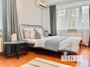 Студия квартира, посуточно, 31м2, 2/5 этаж